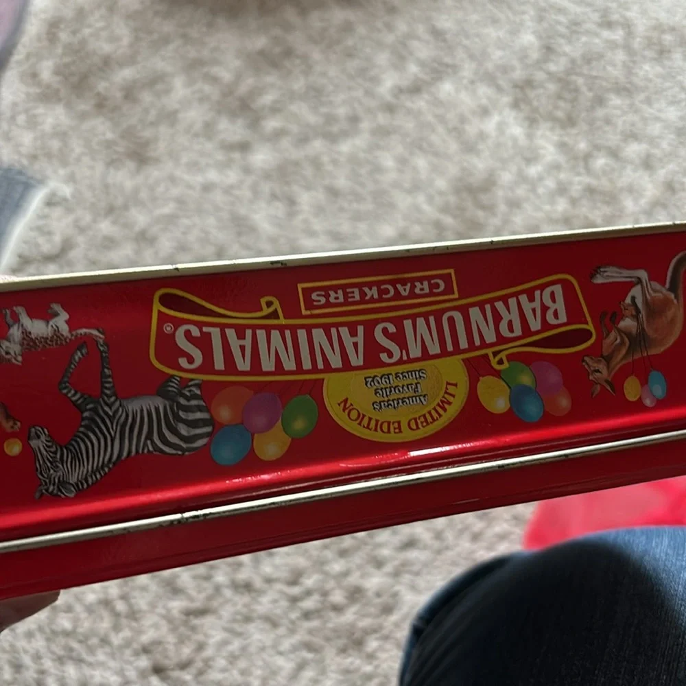 Barnum’s Animals Tin